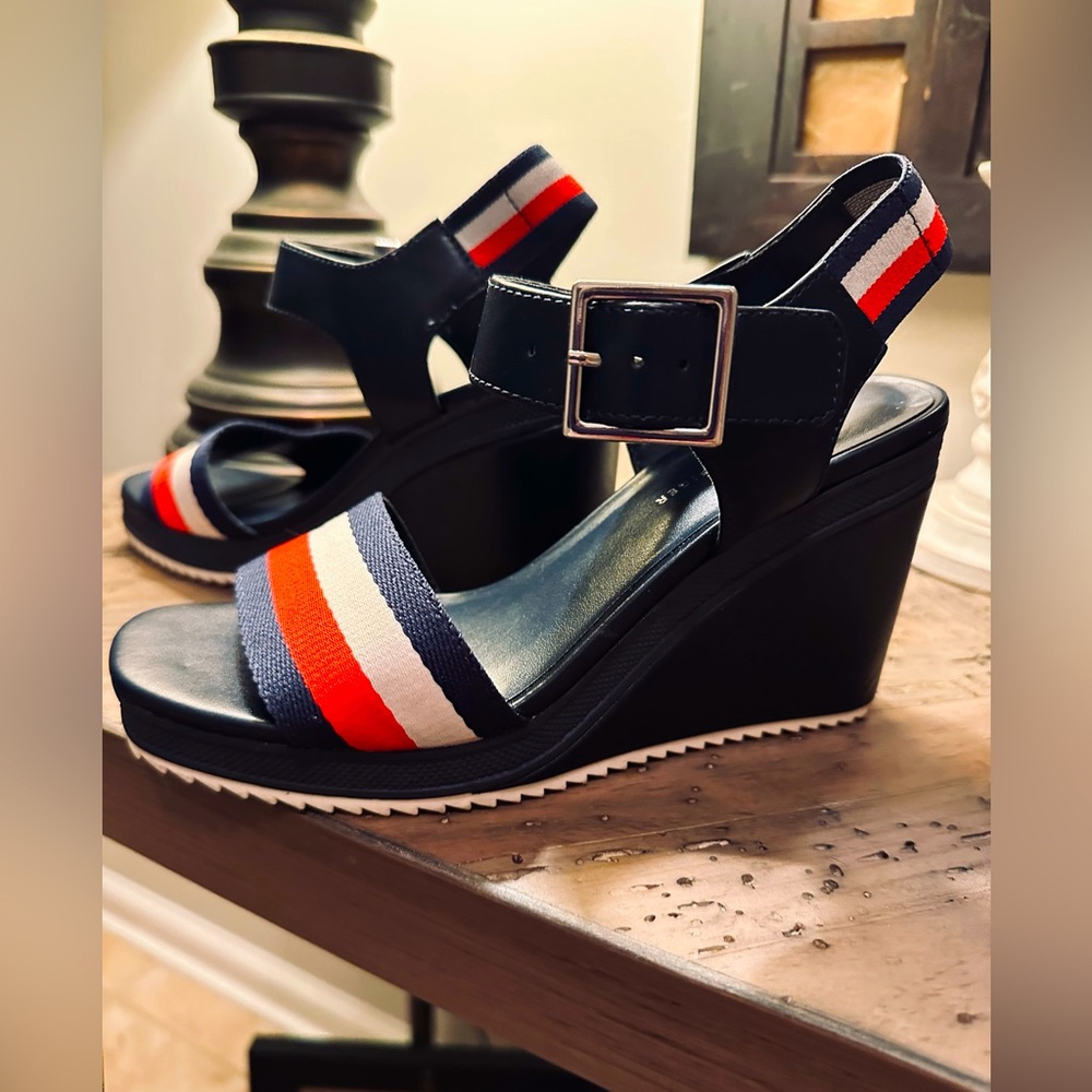 Women’s Tommy Hilfiger platform Sandals